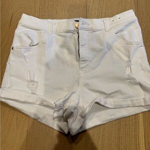 Express white Jean shorts size 14